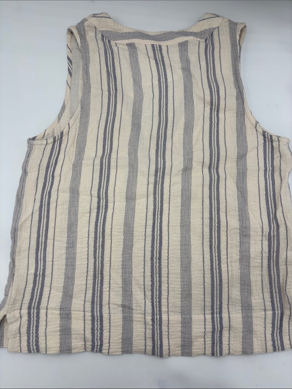 Faherty Dune Cotton Gauze Popover V-Neck Top - Picture 4 of 6
